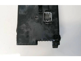 Блок предохранителей  28017881, 28017881REM   Volvo V70    