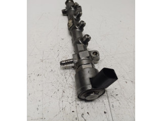 Топливная рампа 05L089, R04L125HV Skoda Octavia Mk4