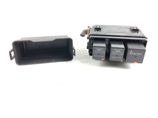 Блок предохранителей MR301978, MR301971   Citroen C-Crosser    