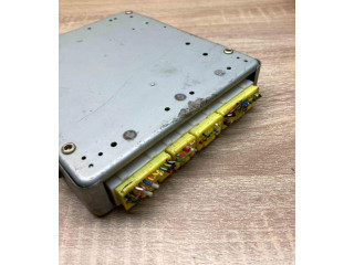 Блок управления двигателем ECU MD330704, E2T65680 Mitsubishi Colt