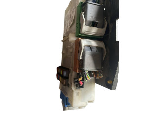 Блок предохранителей 6G9T14A073DJ, LTQF01125TP Ford Galaxy