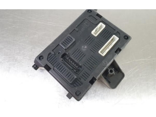 Включатель скорости стеклоочистителей 8200652285, 28118125   Renault Clio III