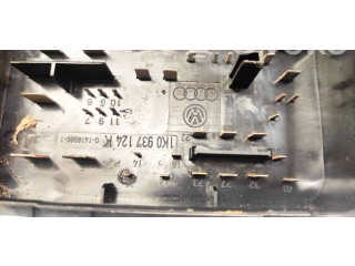 Блок предохранителей 1K0937124K Volkswagen Golf Plus