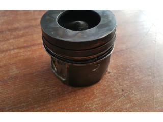 Píst 843ME BMW 3 F30 F35 F31 pro naftový motor 2.0 B47D20A