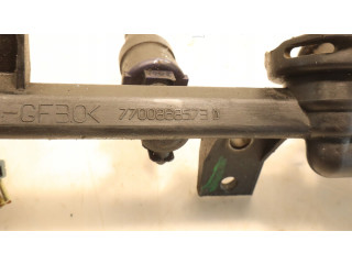 Топливная рампа    Renault Clio II  