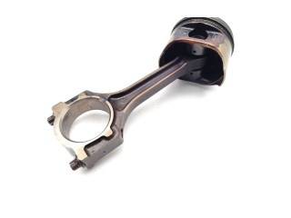  Поршень с шатуном    Ford Ka  