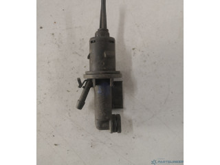 Моторчик стеклоочистителя 3c0721388p Skoda Octavia Mk2 (1Z)