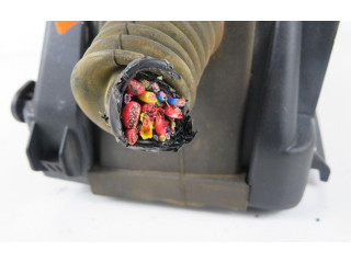 Блок предохранителей 30728132, 30728132 Volvo V70