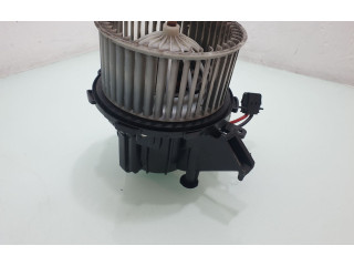 Вентилятор печки    U08520003   Audi Q5 SQ5