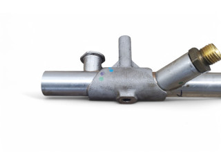 Vstřikovací lišta 06E130090AJ Audi Q7 4M