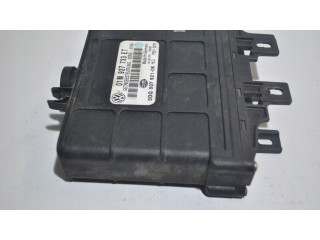 Блок управления коробкой передач 01M927733ET   Volkswagen Golf IV