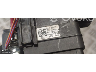 Pojistková skříňka A1645403372 Mercedes-Benz ML W164 2011