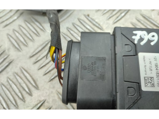 Блок управления топливного насоса 5Q0906093 Audi A3 S3 8V dkr