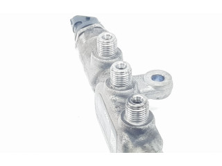 Топливная рампа AJ813370, AJ8133700445214332 Jaguar XE