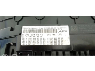 Přístrojová deska Mercedes-Benz C W205 2018 2059000942