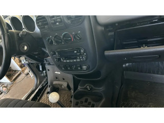 Vstřikovací lišta 04669768, 04669700   Chrysler PT Cruiser  pro benzínový motor 2.0 ECC 