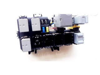 Блок предохранителей  LB800100B, 1567002960   Subaru Forester SH    