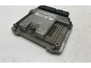 Řídící jednotka 03G906021AR, 1039S11562   Volkswagen Caddy 2007