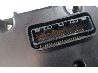 Přístrojová deska Toyota Avensis T270 2014