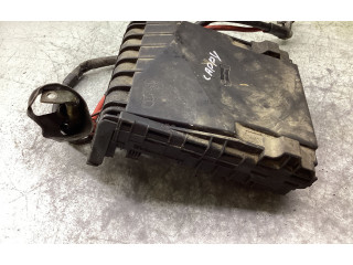 Pojistková skříňka 1K0937820B, 1K0937819E Volkswagen Caddy 2007