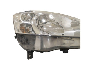 Передняя фара