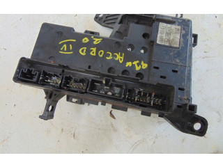 Блок предохранителей    Honda Accord    