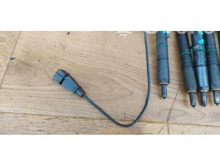 Комплект форсунок 059130201E, 059130202E    Skoda Octavia Mk1 (1U)   