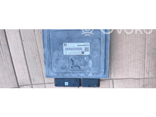 Блок управления двигателем Блок управления 03F906070EG Skoda Fabia Mk2 (5J)