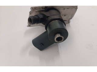 Vstřikovač 0445110158, 057130277M Audi A8 S8 D3 4E ASE