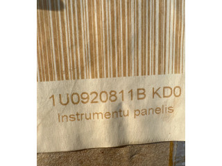 Панель приборов 1U0920811B   Skoda Octavia Mk1 (1U)       