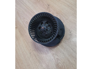 Вентилятор печки Volkswagen Caddy