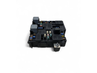 Блок предохранителей 31473770   Volvo XC90    