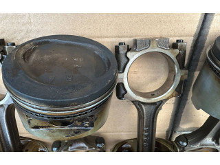 Píst MD152563, MD119671   Mitsubishi Pajero     