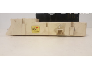 Блок предохранителей  XR8T14A067BA   Jaguar S-Type    