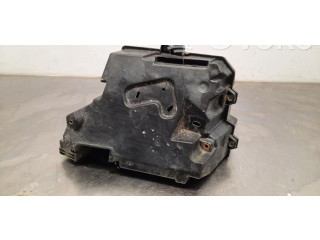 Блок предохранителей     Dacia Jogger    