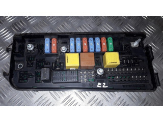 Блок предохранителей 13144710, 519067029 Opel Vectra C