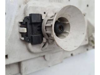 Přístrojová deska  Volkswagen PASSAT B3 1993 81117621  