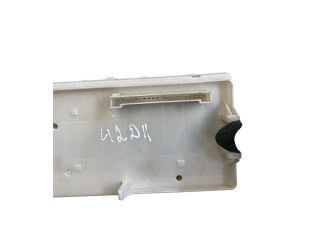 Блок предохранителей  05240T02   Mitsubishi L200    