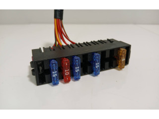 Блок предохранителей  4d0937501   Audi A6 S6 C6 4F    