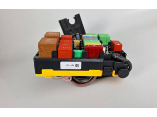 Блок предохранителей 9804848480 Peugeot 2008 II