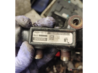 Топливная рампа 9654592680   Volvo V50  