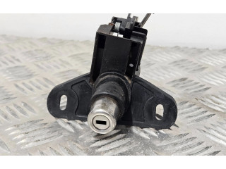 Zámek zadních dveří Opel Zafira A 2005