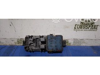 Блок предохранителей Mitsubishi Montero