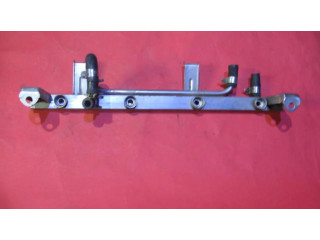 Топливная рампа 90411551   Opel Calibra 0.0 