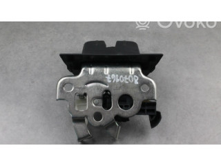 замок багажника 8U0827520 Audi Q3 8U 2011-2016 года