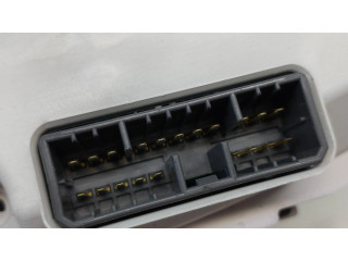 Přístrojová deska Hyundai Tucson JM 2005 940132E460