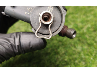 Vstřikovač 338002A900   KIA Soul     