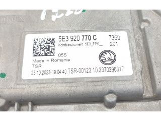 Панель приборов 5E3920770C Skoda Octavia Mk4