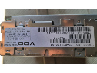 Радио/ проигрыватель CD/DVD / навигация