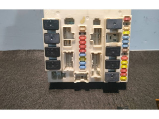 Блок предохранителей  356231D   Renault Clio III    